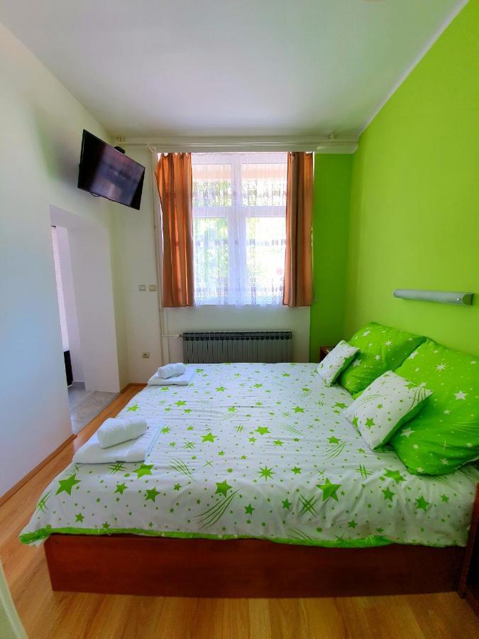 Nilena apartmani Semendria Exterior foto