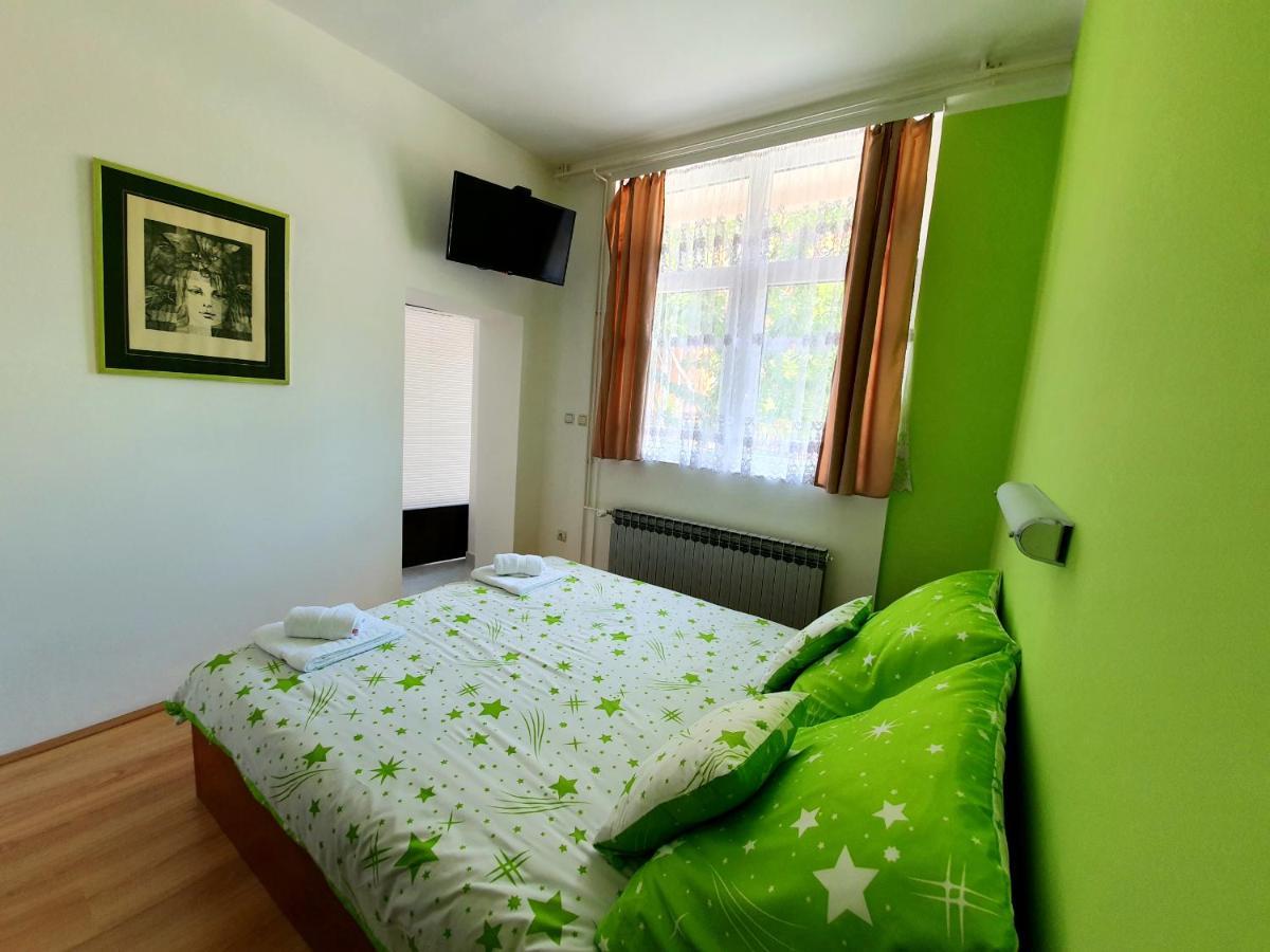Nilena apartmani Semendria Exterior foto